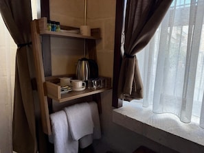 Standard Triple Room, City View | 1 bedroom, free WiFi