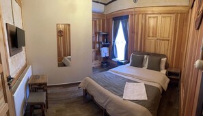 Standard Double or Twin Room, City View | 1 bilik tidur, Wi-fi percuma