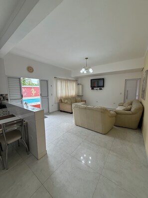 Family House, Kitchen, Pool View | Living room | 32-inch flat-screen TV with cable channels, streaming services