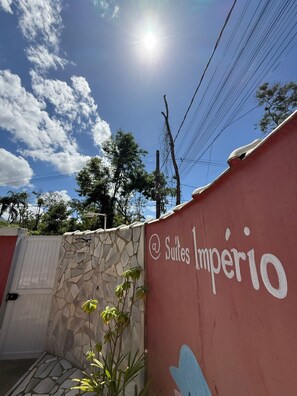 Hand-held showerhead