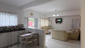 Family House, Kitchen, Pool View | Living room | 32-inch flat-screen TV with cable channels, streaming services