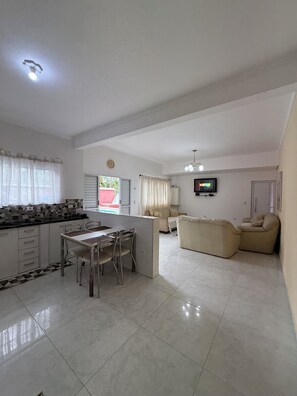 Family House, Kitchen, Pool View | Living room | 32-inch flat-screen TV with cable channels, streaming services