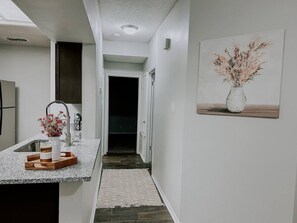 Interior - Affordable Family Stay: Kid & Pet Friendly (Corpus Christi)