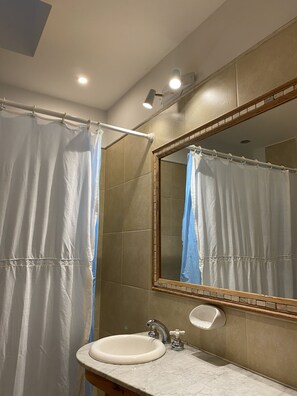 Classic Apartment | Bathroom - Apart hotel bosch (Vicente Lopez)