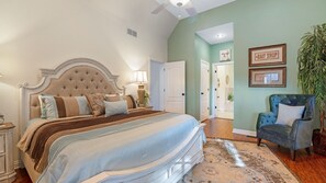3 chambres, fer et planche à repasser, Wi-Fi gratuit, draps fournis