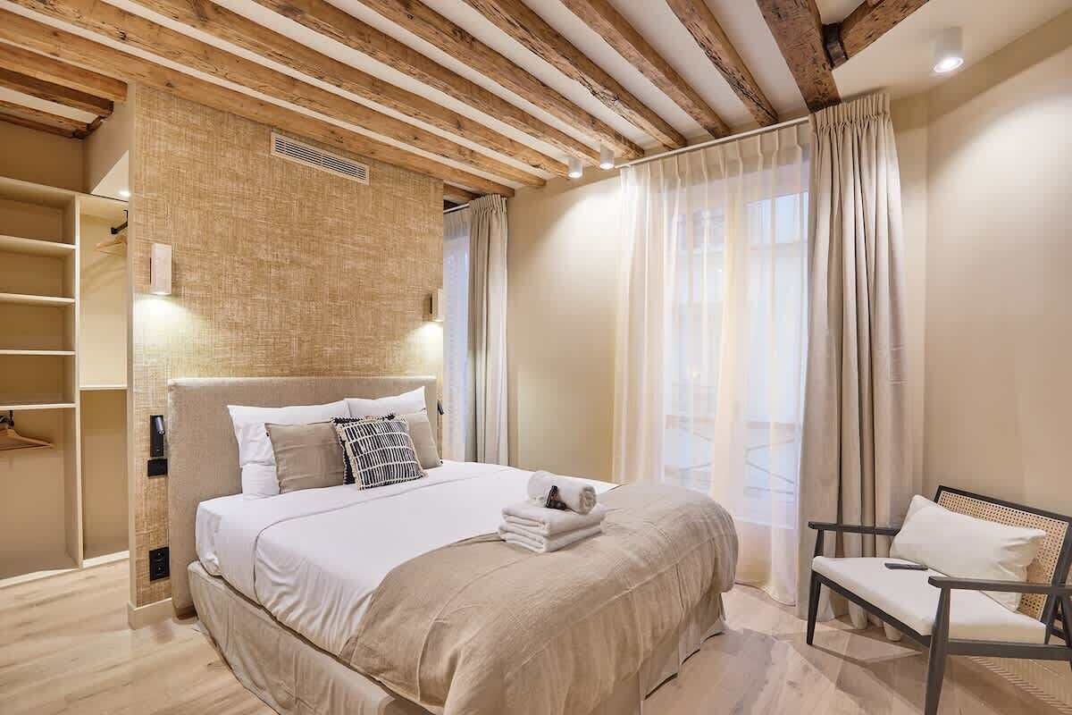 3 chambres, fer et planche à repasser, Wi-Fi gratuit, draps fournis