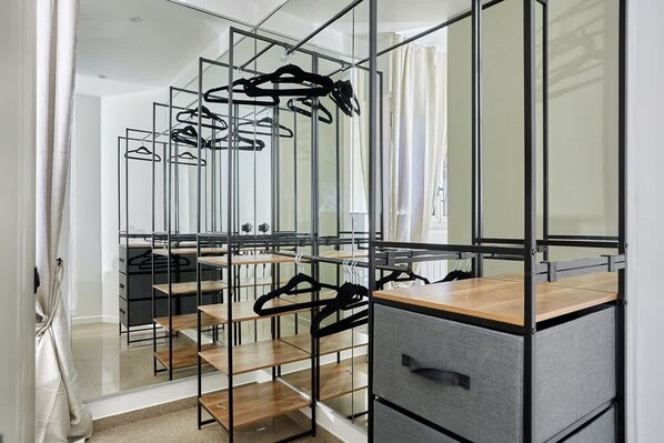 Interior - Modern Parisian apartment  Center of Paris (Paris)