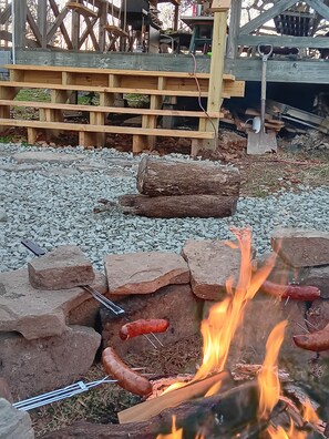 Unclassified image, 4 of 25, button - Millers Landing 1 - Sleeps 6. MINUTES to Lower Buffalo River (Yellville)