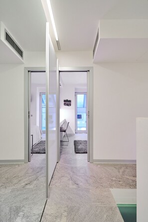 2 bedrooms, desk, free WiFi, bed sheets