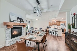 Condo, 2 Bedrooms | Private kitchen | Fridge, oven, coffee/tea maker, electric kettle