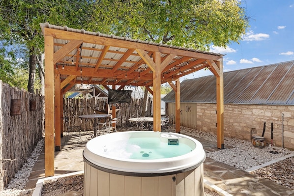 บ้านพัก, 2 ห้องนอน | ลานระเบียง/นอกชาน