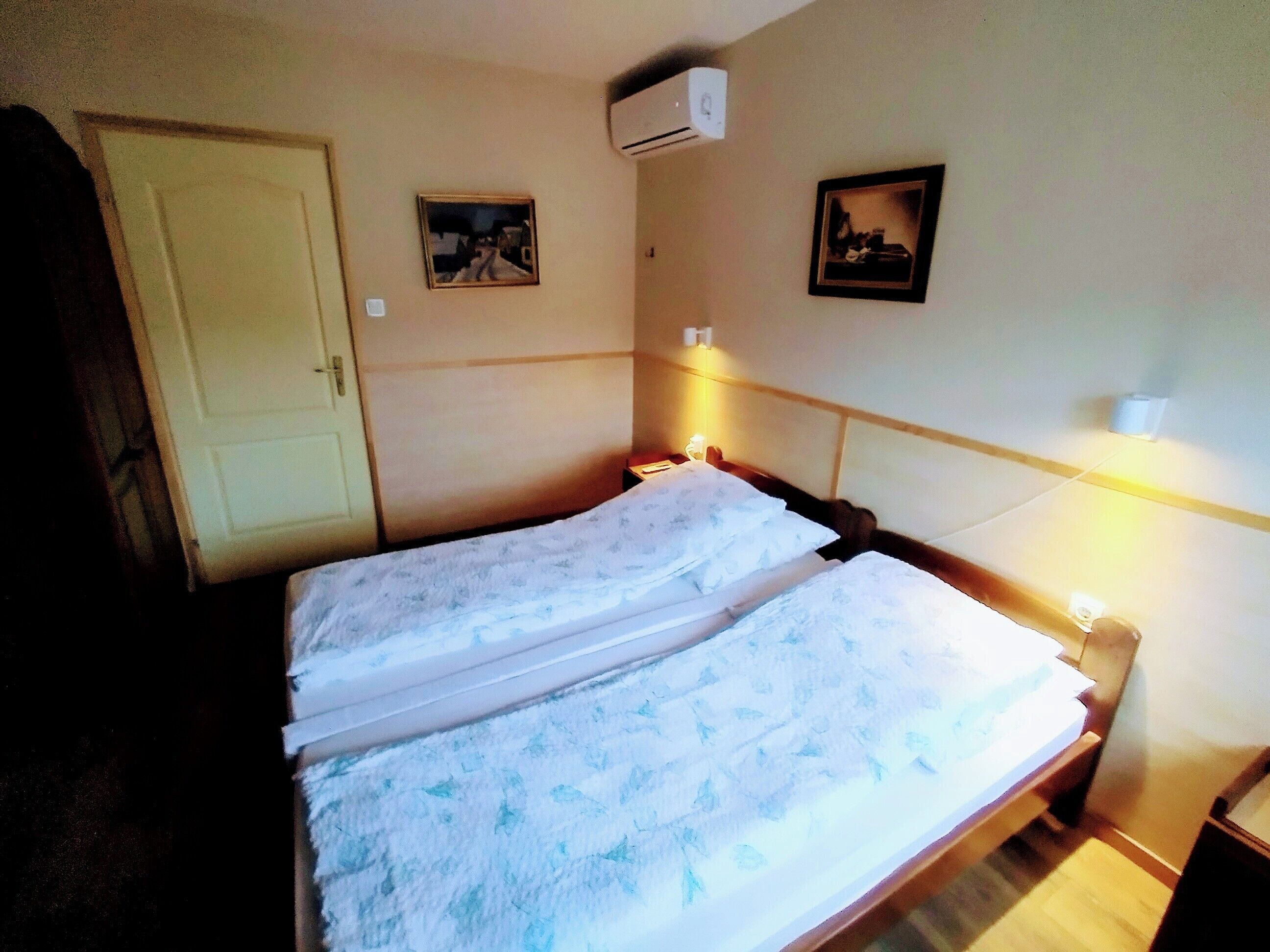 Zimmer, 2 Schlafzimmer, Raucher, Terrasse | 2 Schlafzimmer