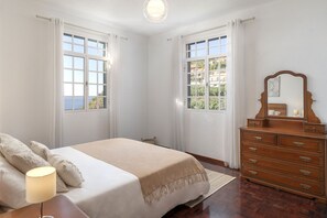 4 bedrooms, iron/ironing board, free WiFi, bed sheets - Localização Fantástica, com Vista Para o mar e Para a Vila! Ideal Para Famílias (Ponta do Sol)