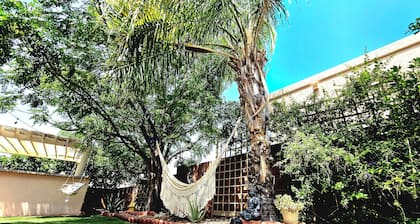 Spacious & quiet 2 story house close to regional parks, golf clubs & shopping.