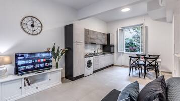 Lägenhet Comfort | Eget kök | Stort kylskåp, ugn, spishäll och diskmaskin