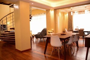 Family Apartment | Living area - Lux Suites Westlands Penthouse (Nairobi)