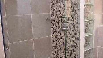 Familjelägenhet | Badrum | Tofflor