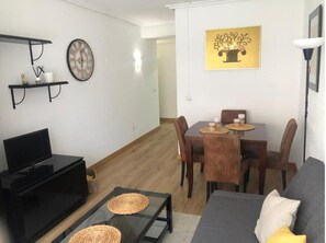 Living area - Oviedo 2+2 (Oviedo)
