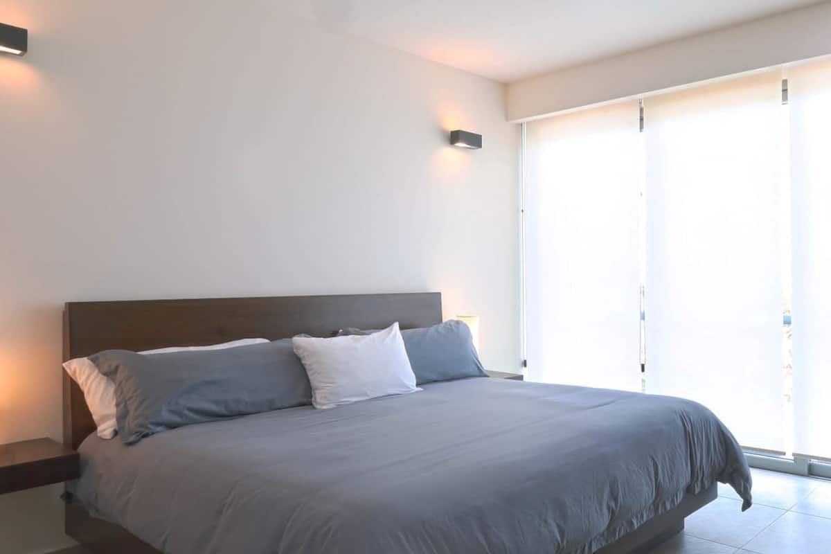 1 habitación, decoración personalizada y muebles diferentes