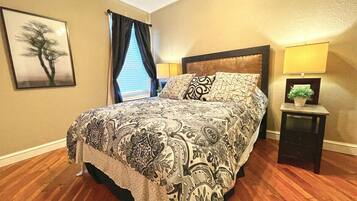 3 bedrooms, iron/ironing board, free WiFi