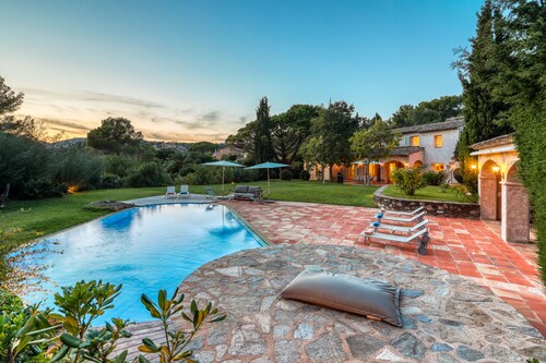 Villa Sauvagine Plage de Gigaro à Quelques Mètres