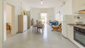 Private kitchen - Villetta Punta Grossa short walk to beach (Porto Cesareo)
