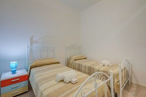 Maison Standard, plusieurs chambres (Villa Scianuli 250 meters from the)