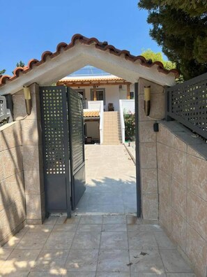 Maison, fumeurs | 2 chambres