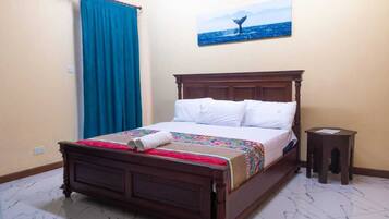 Family Apartment | 3 bedrooms, individually decorated, individually furnished, desk