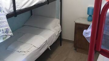 3 Schlafzimmer, BĂŒgeleisen/BĂŒgelbrett