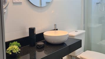 Apartamento | Banheiro | Produtos de toalete grátis