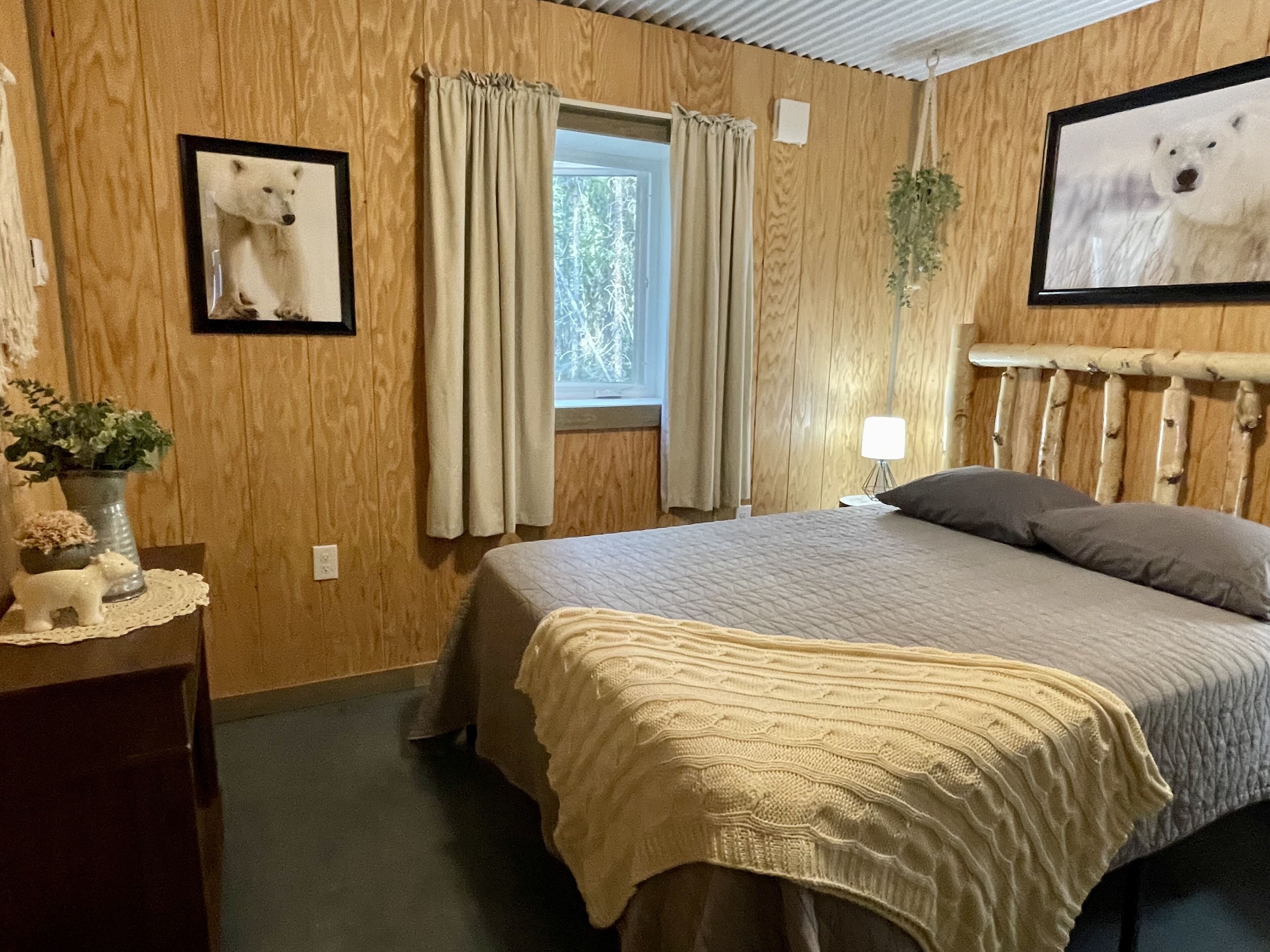 2 多间卧室、熨斗/熨衣板、免费 WiFi、床单