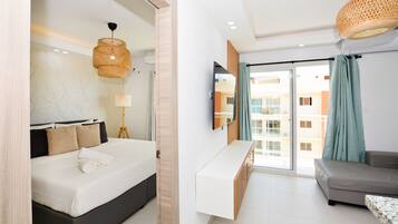 1 Schlafzimmer, Zimmersafe, Schreibtisch, BĂŒgeleisen/BĂŒgelbrett