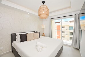 1 bedroom, in-room safe, desk, iron/ironing board