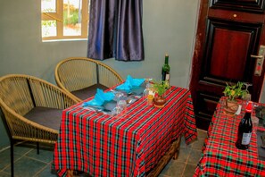 Dining - Amanya Hut Sleeps 6 With Mountain Views (Amboseli)