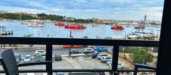 Stor Modern Lägenhet Seafront vid Sliema-färjan - Malta