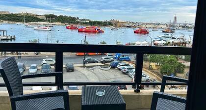 Stor Modern Lägenhet Seafront vid Sliema-färjan - Malta