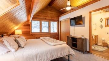 5 Schlafzimmer, Schreibtisch, Bügeleisen/Bügelbrett, Reisekinderbett