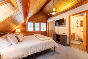 5 Schlafzimmer, Schreibtisch, Bügeleisen/Bügelbrett, Reisekinderbett