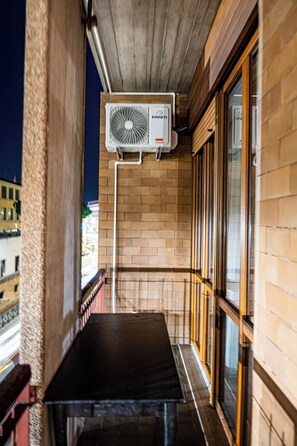Basic Double or Twin Room | Terrace/patio - FLORENCE ROOMS NOVELLA (Florence)