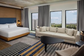 Kamar Deluks, 1 Tempat Tidur King | Area keluarga