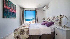 4 bedrooms, iron/ironing board, free WiFi, bed sheets - Your Exclusive Retreat in Montenegro (Lustica)