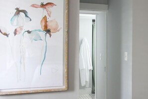 Economy Suite | 1 bedroom, individually decorated, individually furnished, free WiFi - The National Hotel (Frenchtown)