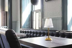 Restaurant - The National Hotel (Frenchtown)