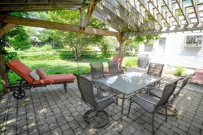 Outdoor dining - The Big Belle of Bethlehem (Bethlehem)