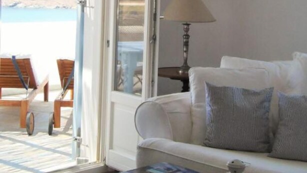 Living area - Luxurious Villa on the Famous glp cat Sanctuary (Syros)