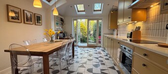 Charming and spacious period cottage in central Cambridge