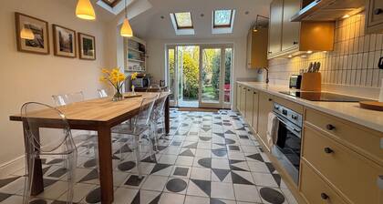 Charming and spacious period cottage in central Cambridge