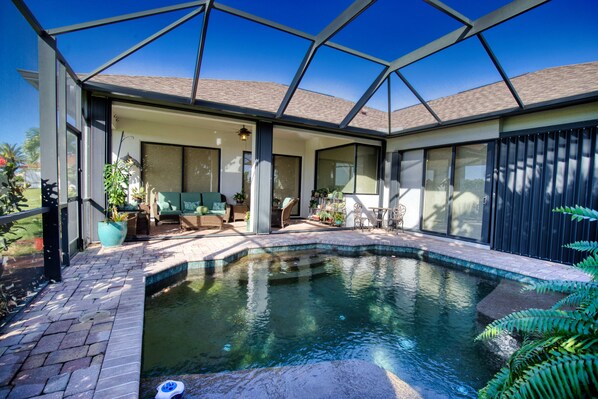 Outdoor pool, a heated pool