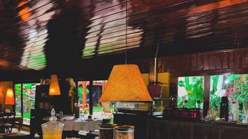 Petit déjeuner buffet compris tous les jours